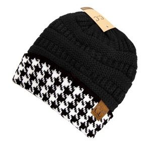 Ribbed Knitted Beanie Hat Black/Houndstooth